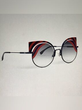 NWOT women’s AUTHENTIC FENDI Hypnoshine red & blue Cat Eye Sunglasses